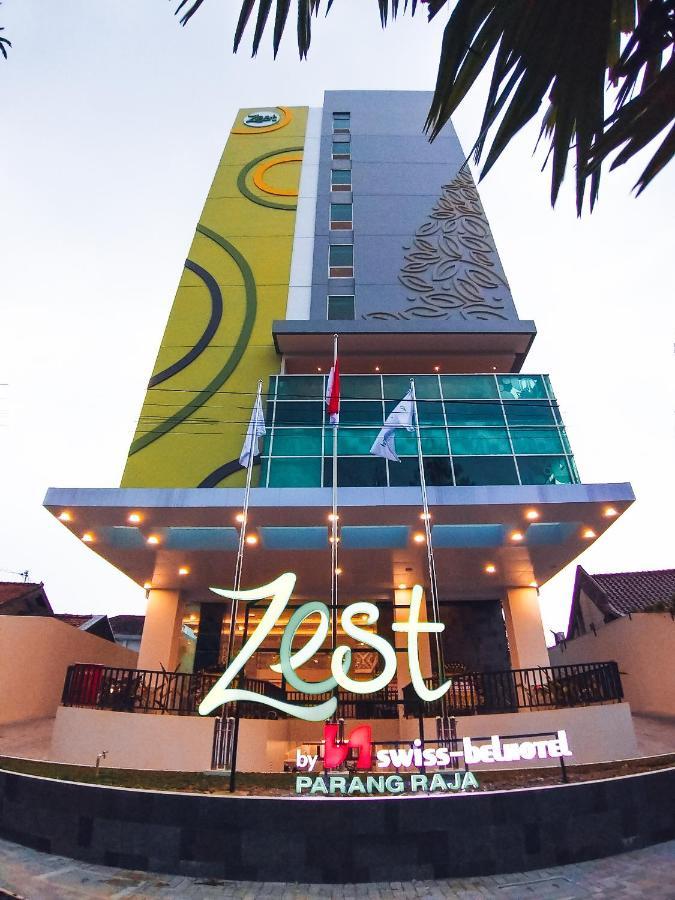 Zest Parang Raja Solo By Swiss-Belhotel International Bonorejo Exterior photo