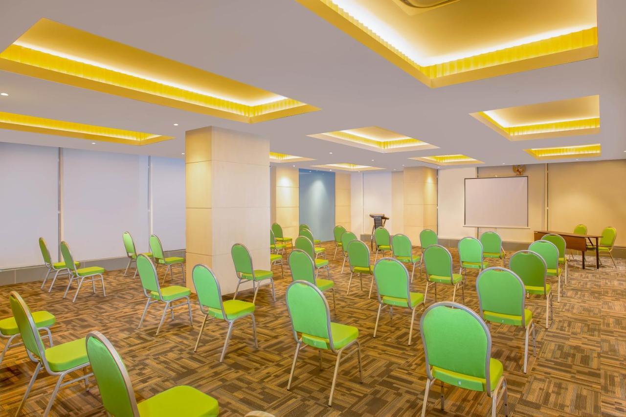 Zest Parang Raja Solo By Swiss-Belhotel International Bonorejo Exterior photo