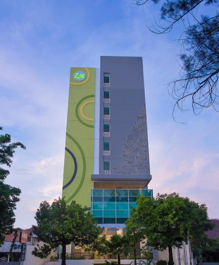 Zest Parang Raja Solo By Swiss-Belhotel International Bonorejo Exterior photo